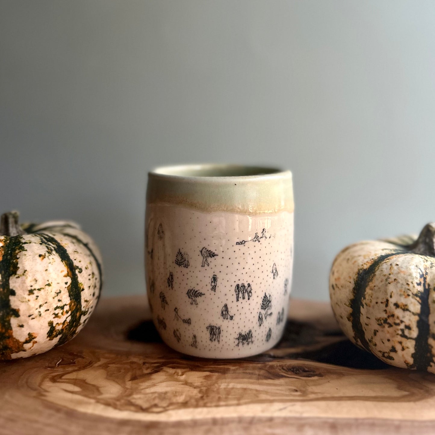 holiday scene tumbler • no. eight